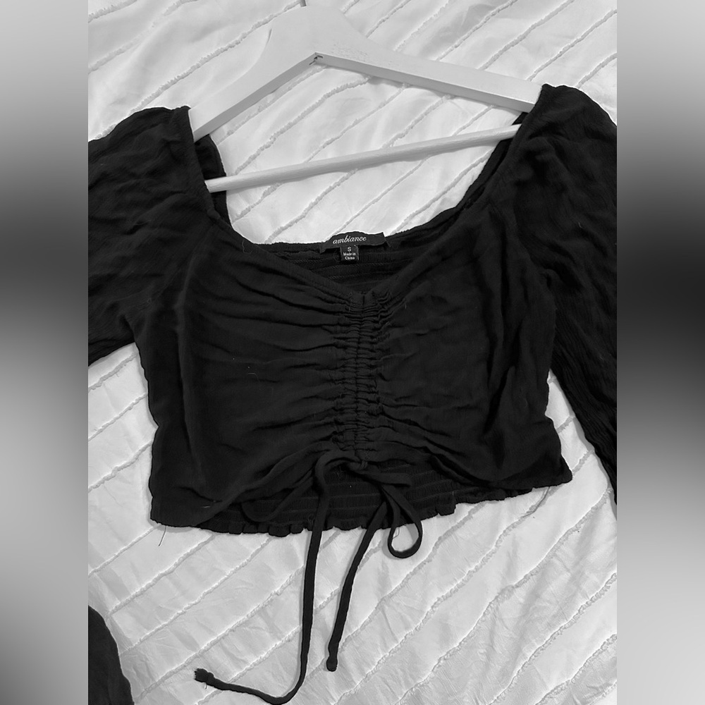 Black Cropped Long Sleeve